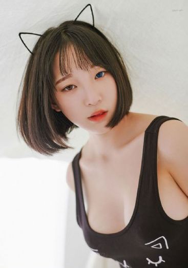 欧美金发美尤物大战黑人_蓝光动漫在线观看