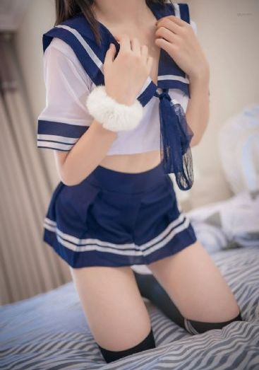 中文字幕人成乱码熟女精品产_HD手机在线观看