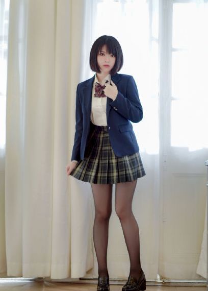 挺进领导美妇的雪臀张小说_DVD在线手机播放