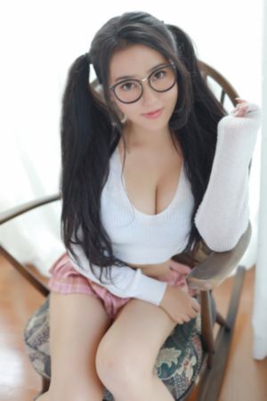 楚晚宁墨燃液体从腿两边流下来_蓝光在线观看