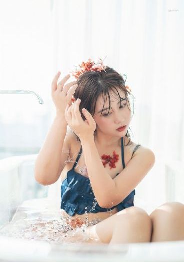 亚洲午夜久久久久久久久_日韩在线播放专区