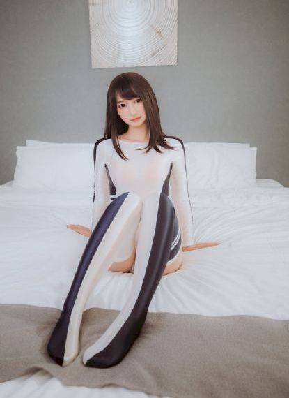 美女裸照无遮挡_4K免费电视剧