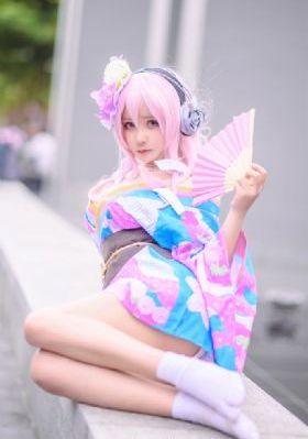 可疑的美容院在线看_DVD高清在线
